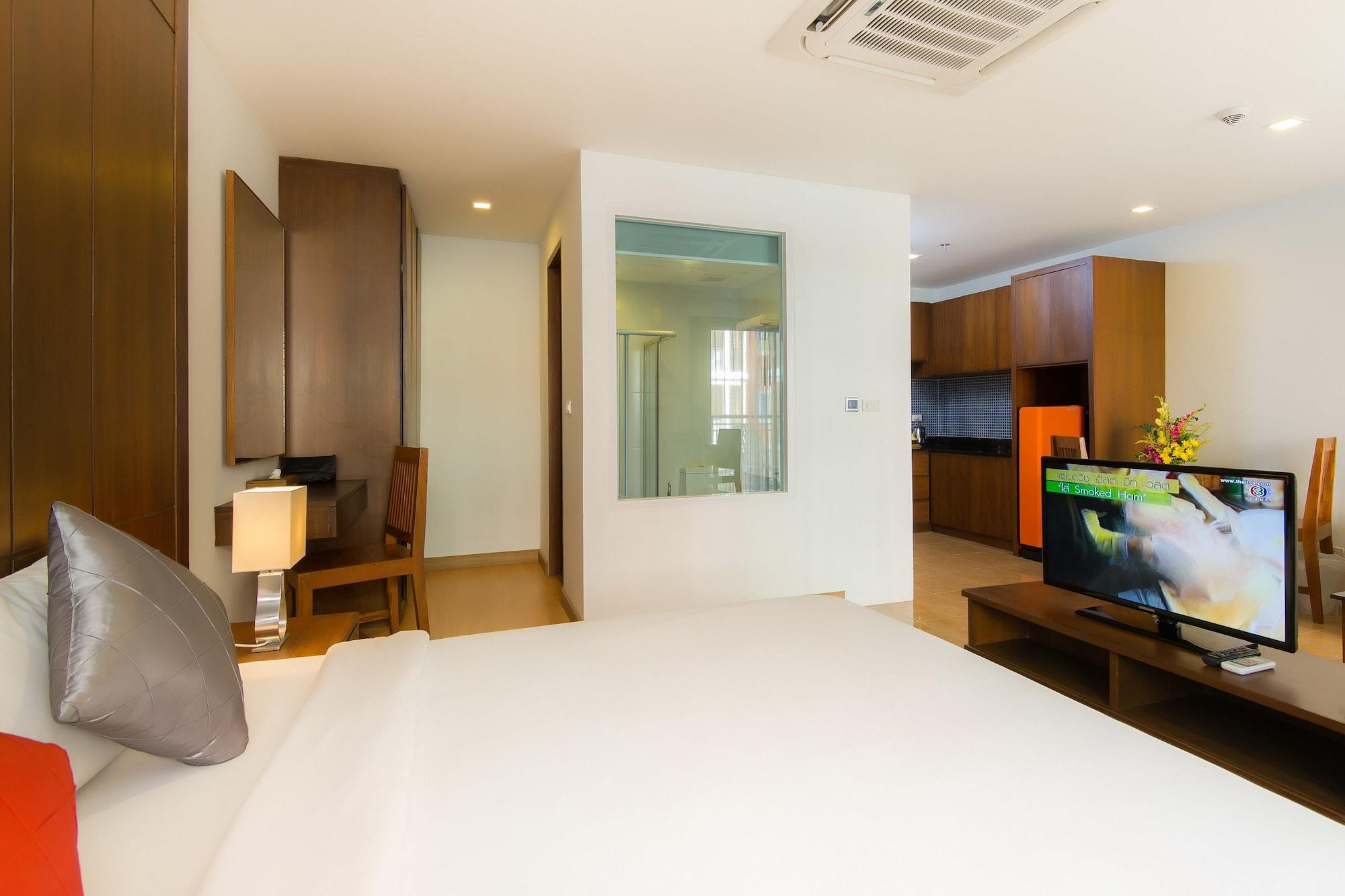 Bauman Residence Phuket Bagian luar foto