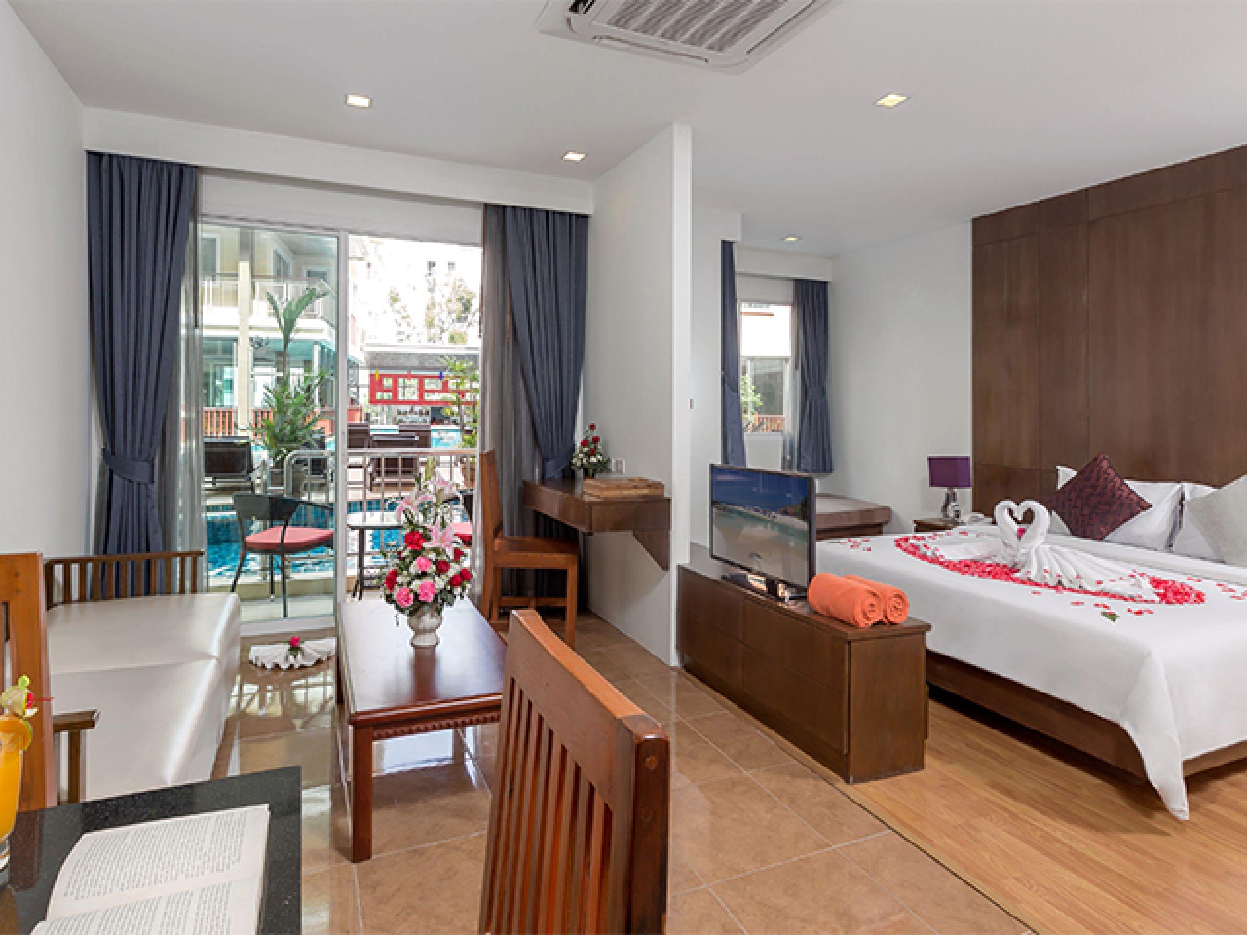 Bauman Residence Phuket Bagian luar foto