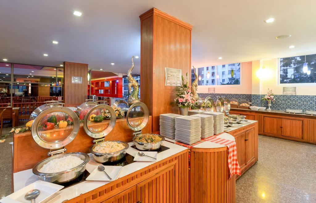 Bauman Residence Phuket Bagian luar foto